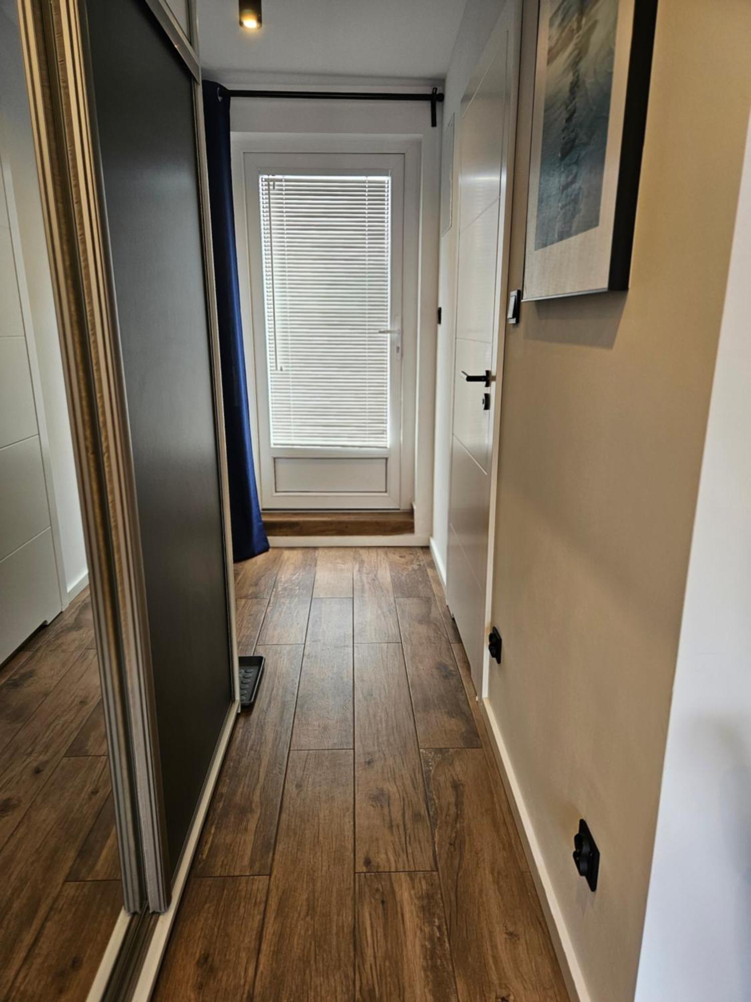 Apartament Grunwaldzka 105 Z Tarasem 5O M Do Plazy Поберово Екстериор снимка