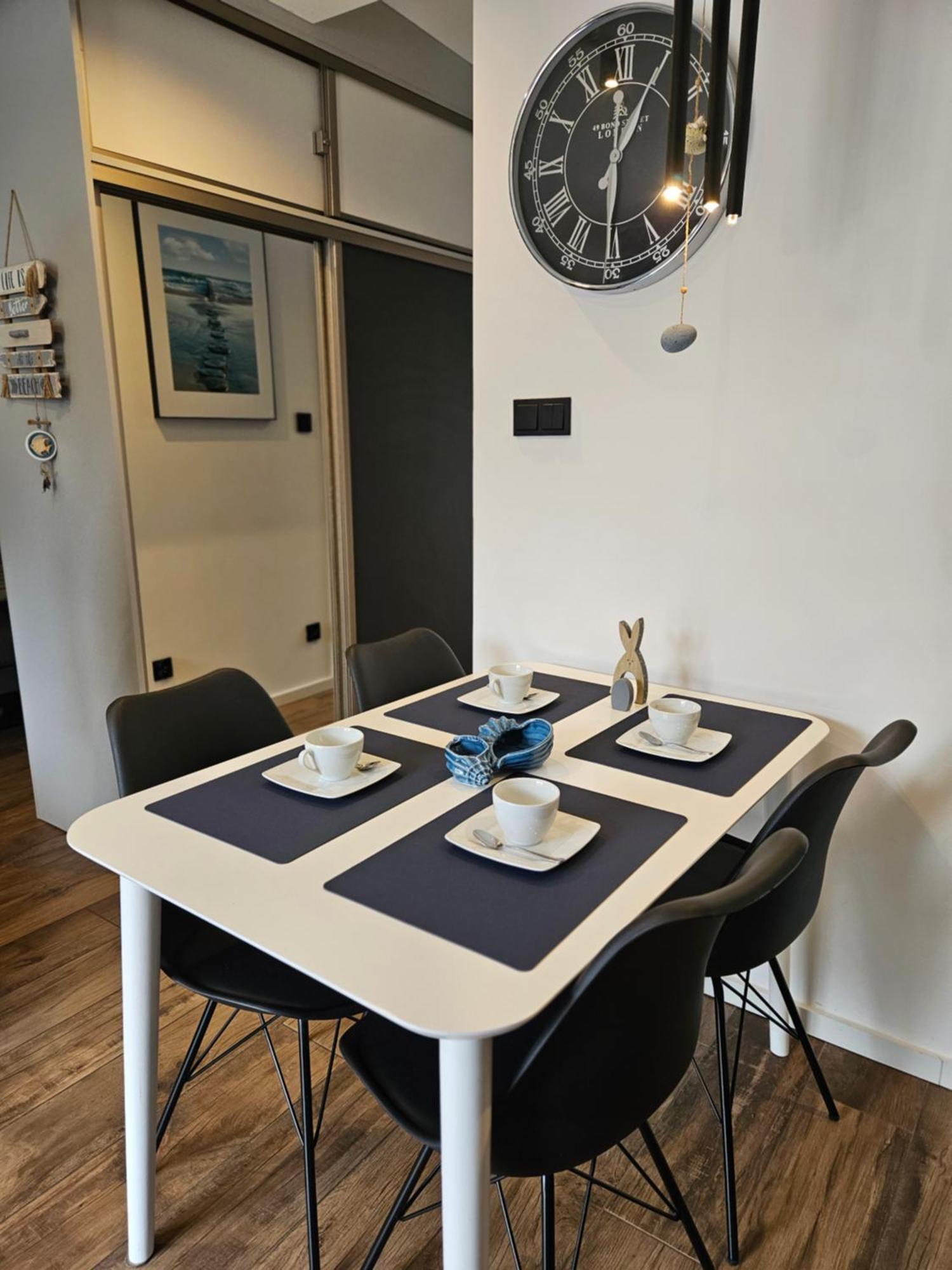 Apartament Grunwaldzka 105 Z Tarasem 5O M Do Plazy Поберово Екстериор снимка
