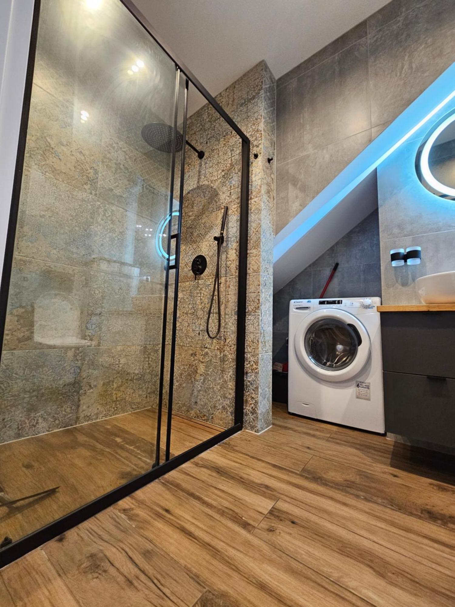 Apartament Grunwaldzka 105 Z Tarasem 5O M Do Plazy Поберово Екстериор снимка